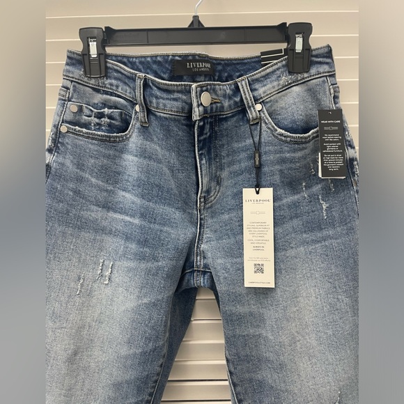 New without tags Liverpool Jeans - Picture 1 of 7